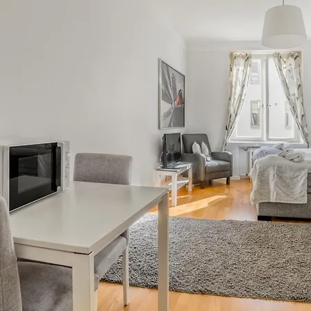 Apartment Kotimaailma - Eerikinkatu 9 *