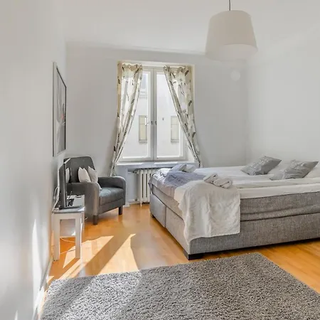 Apartment Kotimaailma - Eerikinkatu 9 *
